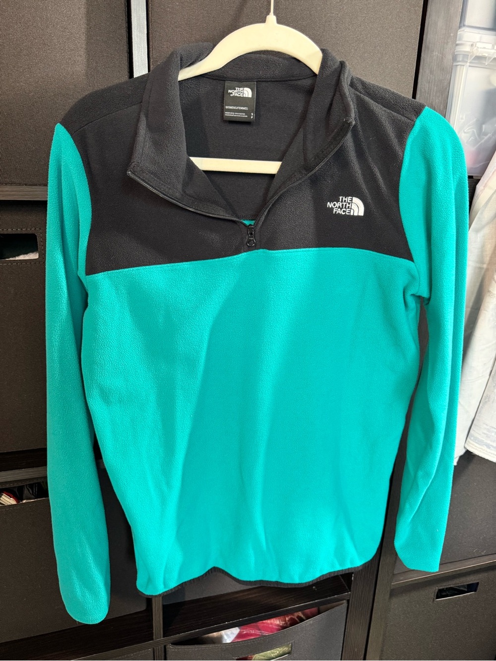 Women's Northface fleece, teal green and black